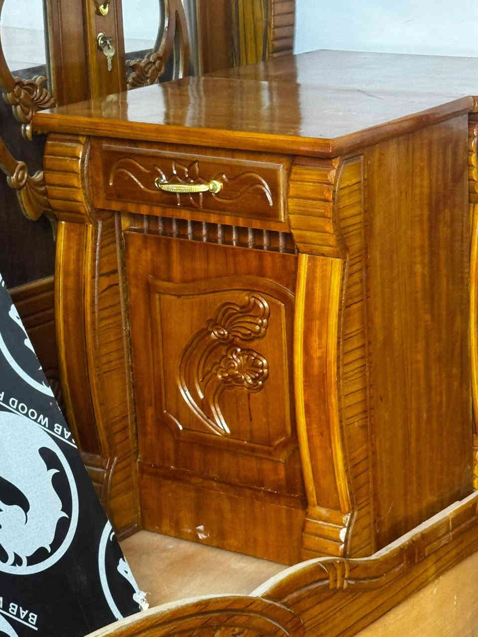 سلام عليكم غرفه تزكام بعده ما منصوبا الله شاهد عله كلامي ما مستخدمه ابد 6بيبان بكاني  بصره ابو الخصيب جامع الشهيد طه السعر مليون قفل تونه ماخذين ابمليون ونص قبل يومين خذيناها للتواصل ***********
