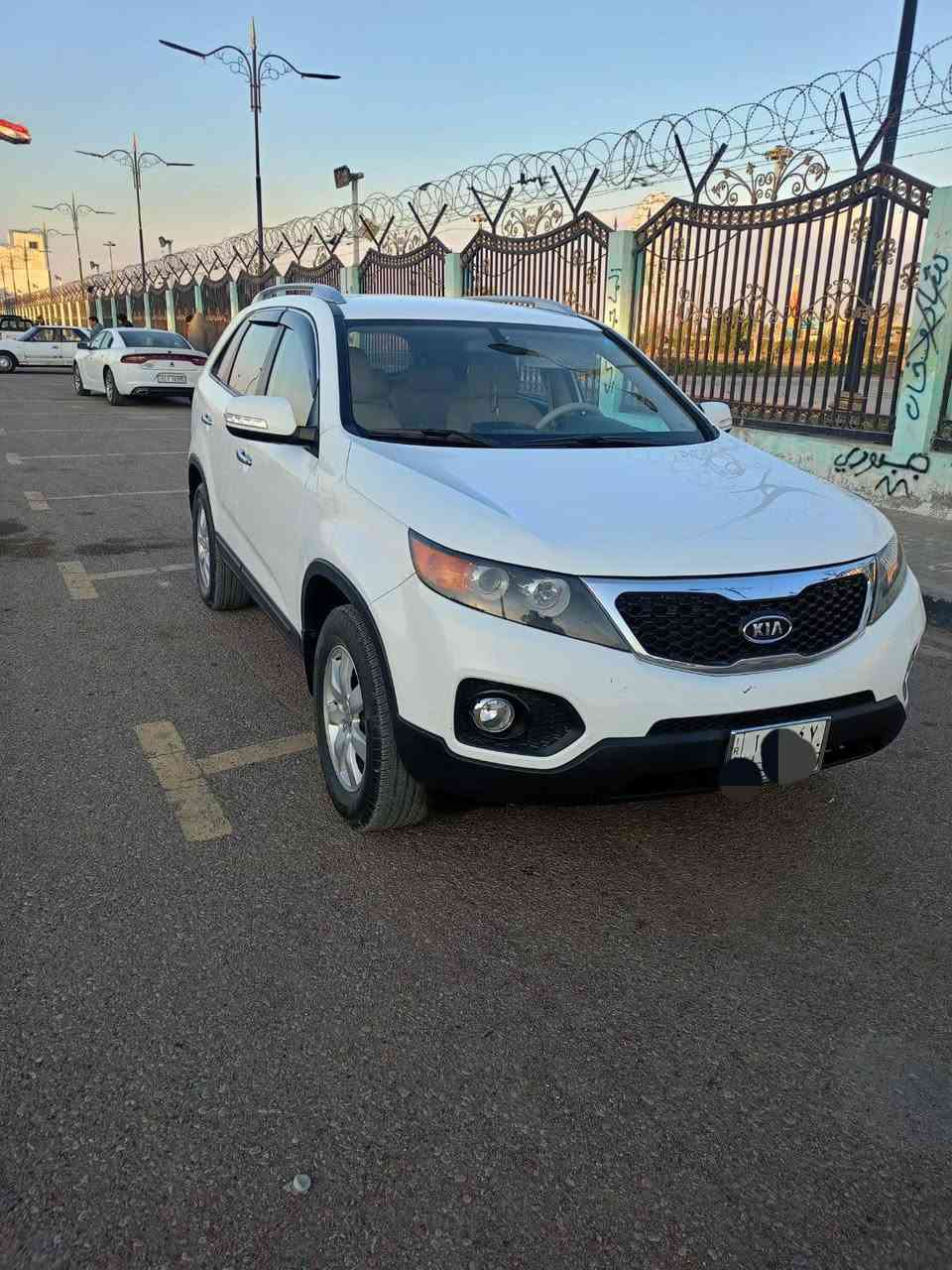 سلام عليكم سورنتو للبيع مديل 2013 مكفوله كفاله عامه محرك2400 سبعه راكب رقم ميسان سنويه ٢٠٢٩ للاستفسار اتصل ع الرقم *********** السعر 160$ بيهه مجال
