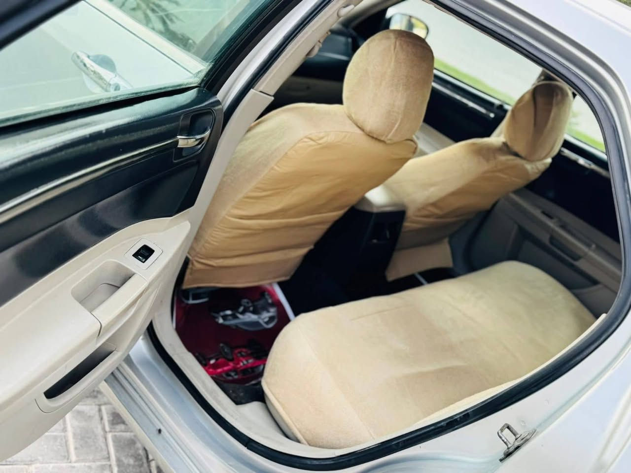 اوباما  مديل 2006 سعر 95 قابل للتفاوض الأستفسار اتصل  *********** وارد أمريكي حادثها جاملغ امامي فقط بدون دواخل والباقي كفاله بيها مكانات صبغ اثر جراد  شاشه كبيره  داخل بيجي   3500 مكينه وكير مكفولات حداديه جديده تخم تاير  مشروع وطني ب اسمي سنويه ل 30 بيع او مراوس مكان سياره الديوانية قضاء الشاميه
