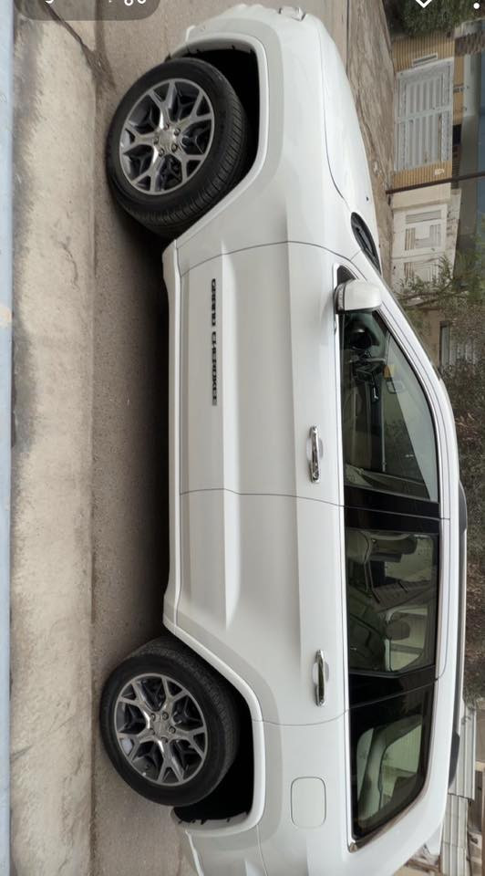 ول مواصفات
جكات 
تدفئة تبريد كشان الخلفية والامامية 
جنطة كهرباء 
قطعتين تبريد 
ويل 20 
ثلاث شاشات 
وكالة ليث العبيدي 
ماشية 85 الف كيلومتر 
بيهة كارت اثر شخط والباقي مكفول كفالة عامة 
اي استفسار هذا الرقم ***********
