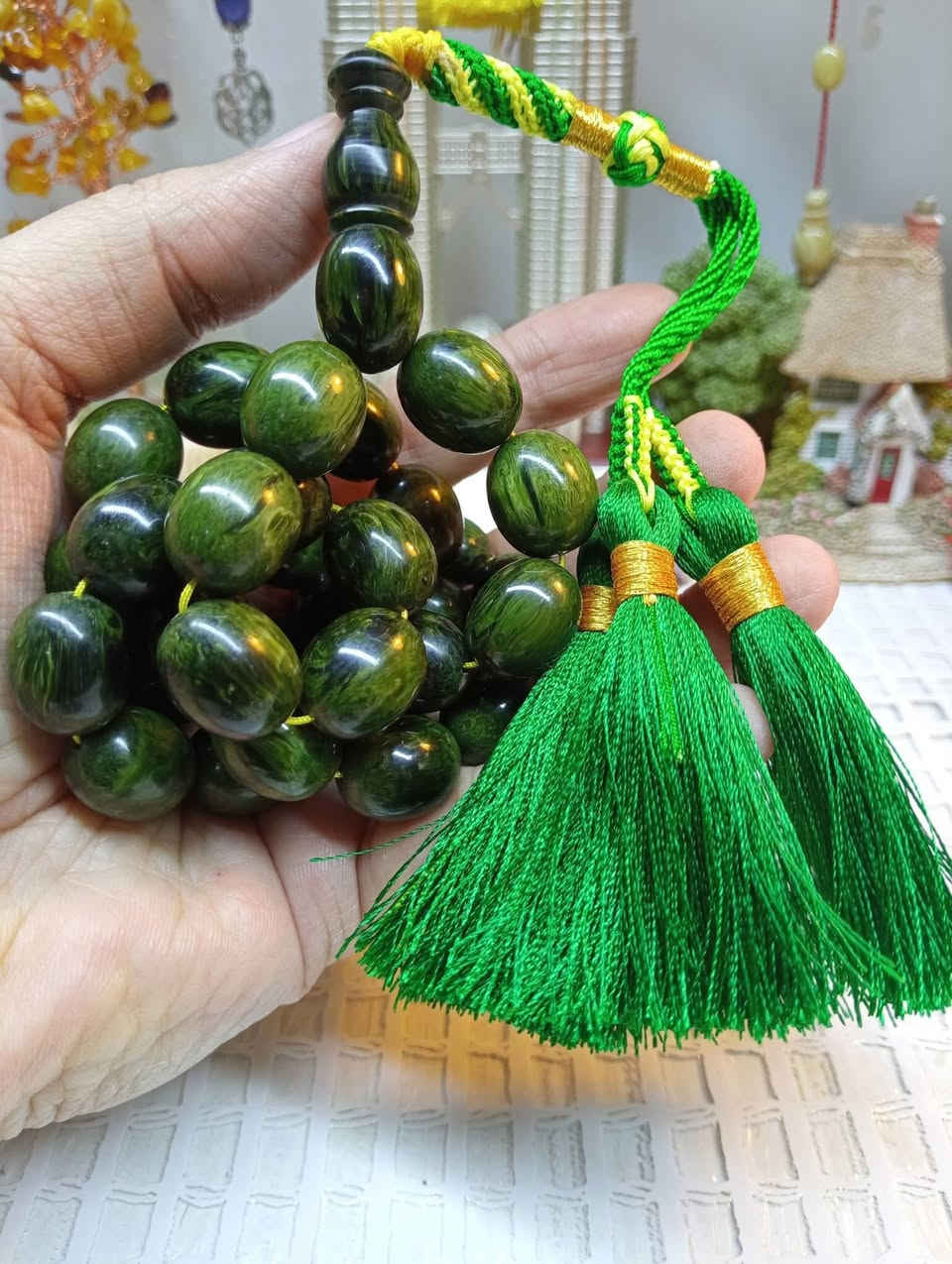 السلام عليكم
عروض رمضان 
مسباح سندلوس قديم بيض حمام طحلبي أو عگروگي جراخة اسطه كركوشه خليجي قطعه خامه وفخامه شرط صلابه وطكه وملمس ناعم واجمل من الصور
الوزن 82 غم القياس 14 * 17 العدد 33 خرزه 
السعر 25 الف شامل التوصيل السعر قطعي لطفا


**إذا كنت صاحب هذا الإعلان وتريد حذفه لأي سبب، رجاءا أرسل رسالة إلى الدعم الفني**