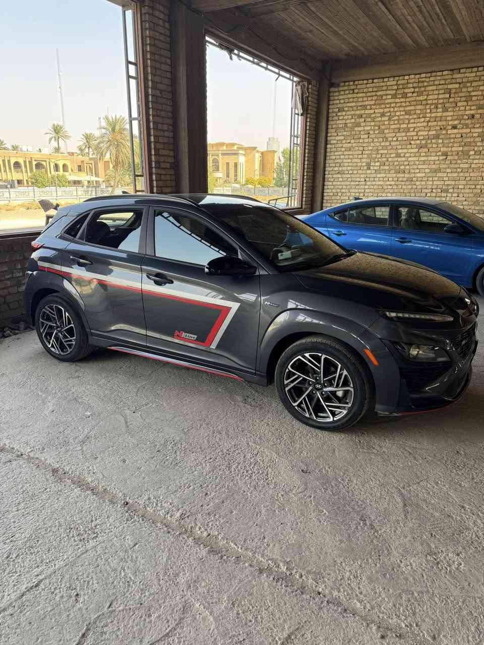 السلام عليكم كونا 2022حادثهه خلفي بدون ايرباك السياره n لاين بجم كبس رقم بغداد ب اسمي مواصفات بصمه شاشه دشبول ايباد تخم تاير جديد جواهه ماشيه30الف مكان السياره بغداد الامين الثانيه *********** السعر 140وبيهه مجال بسيط
