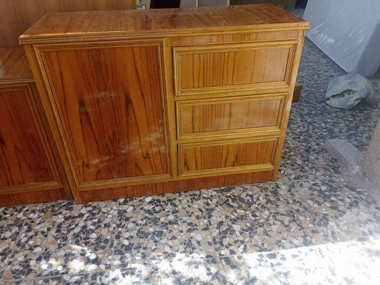 غرفة نوم جديدة للبيع شغل عراقي ممستخدمه ولا شاديهه الله شاهد


**إذا كنت صاحب هذا الإعلان وتريد حذفه لأي سبب، رجاءا أرسل رسالة إلى الدعم الفني**