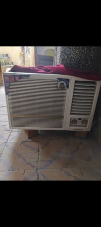 عندي هذا المكيف للبيع ابو الطنين شغال جديد السعر 250 وبي مجال  رقم اله...