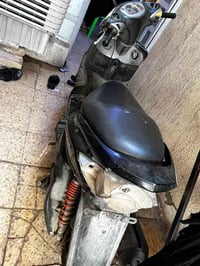عندي هاي الدراجه سكنس نثيه ياباني ١١٠دراجه مابيها اي شي ونضيفه كلش نقص...