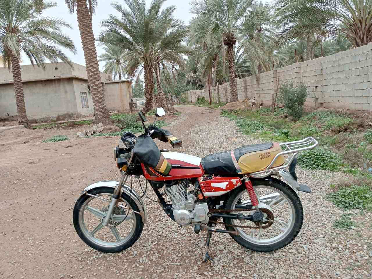 السلام عليكم دراجة للبيع موديل 19محرك مامفتوح دراجة نكرة سلف شغال بي نقص باتري ونقوصات بسيطةالسعر 275وبي مجال مكاني ديالى سراجق ***********
