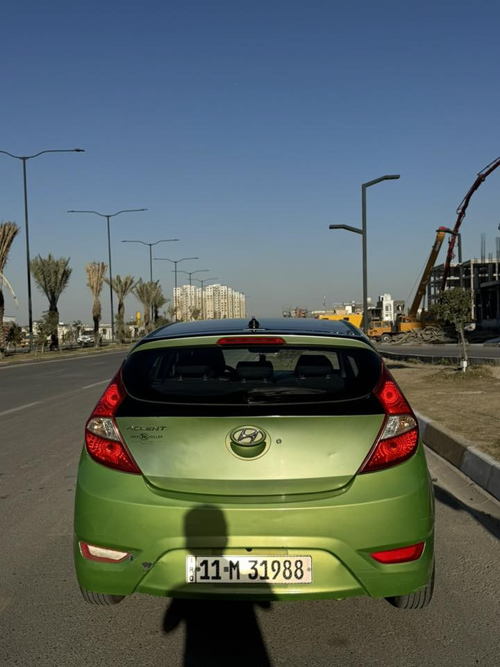 سلام عليكم اكسنت 2014امريكي
محرك 1600
داخله كلين السياره وهنا طخات 
ونصبغت احزام بدون قطره دواخل وبدون اير باك وصور حادثها موجود بل منشور كير مكينه خير من الله صدر تبريد كله جديد تخم تاير جديد مصارله شهر ادامه كامله لسياره شاشه كامرة  ورقمها يعتبر مميز السعر ٨٨ وبيها مجال بسيط شراي خابر وتدلل ***********
