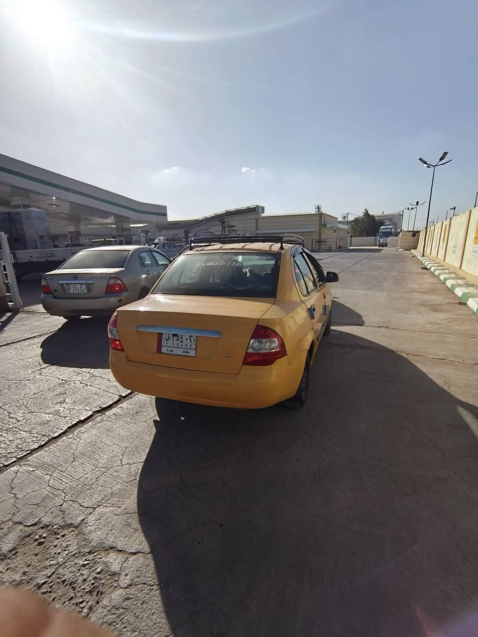 السلام عليكم
طيبة للبيع موديل 2015 سيارة كاملة مكينة وكير مكفولات 
تخم تاير جديد صدر جديد كهربائيات جديدة 
داخلهة نضيف والسيارة جاهرزة كبل للشارع 
مكانهة بغداد جسر ديالى القديم فلكت المدائن تحويل ثاني يوم 
السعر 38 وبيهة مجال 
***********
