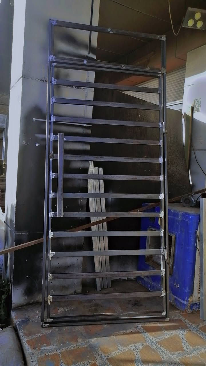 (باب كتيبه + مانع حشرات )
حدادة الشهم  👨🏽‍🔧🚛
لعمل كافة انواع الحداده والصيانه🛠️✅
( سقائف -ابواب- ديكورات- كتائب)
حسب الطلب ✅
في جميع مناطق أربيل🌏💞

للتواصل راقم الهاتف
            (***********)   يوجد واتس اب     (***********)
