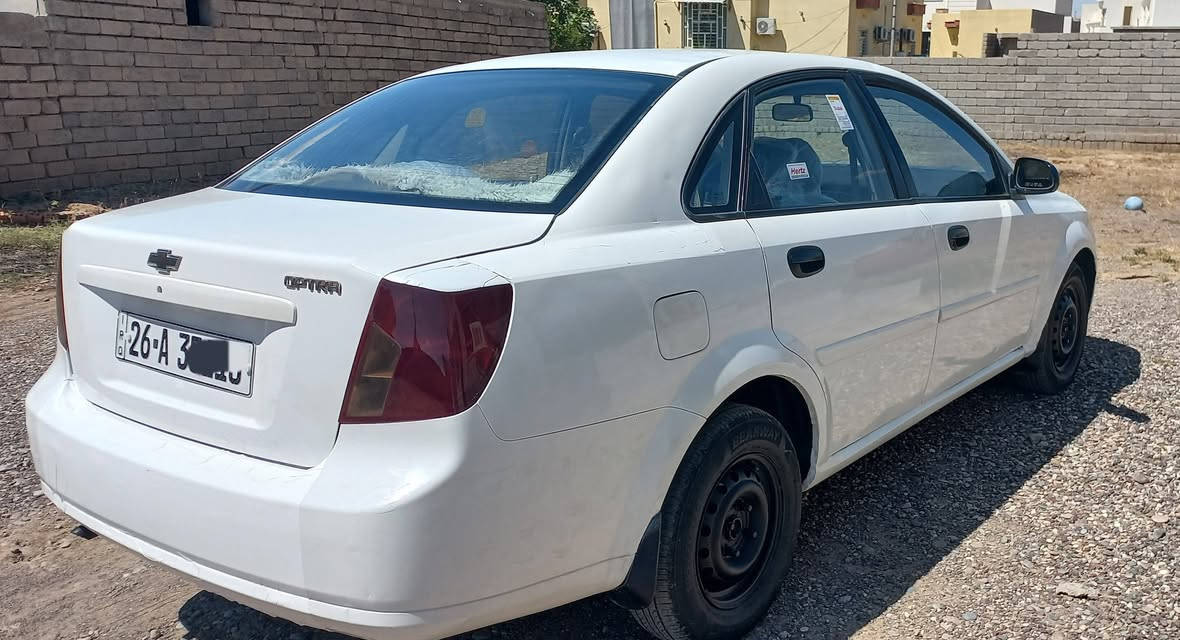 السلام عليكم
اوبترا للبيع 
موديل/2004
بدون صبغ بيها ملاحظات بسيطه بالدوسه بالهلال
محرك نظيف لا صرف ولا بخار شرط
صدر نظيف تواير اخو الجديد
والشرعي بالبيجي رقم انگليزي صلاح الدين
السعر /60$ وبيها مجال بسيط
رقم الهاتف/***********
البديل/***********
