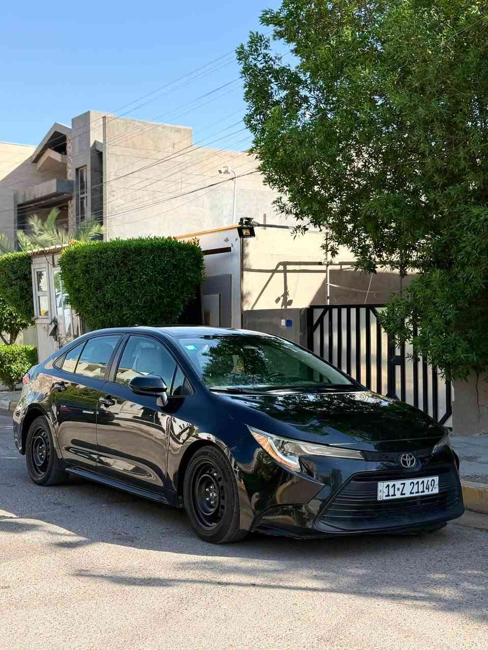 سلام عليكم كورلا 2023 LE (بانزين فقط)رقم بغداد الجديد بأسمي عارضه 125$ بيها مجال بسيط السياره جديده ماشيه قليل 42mi محرك حجم 2000 مرغوب كير ومكينه كفاله بالشرط السياره مواصفات LE المعروفه شاشه كبيره / كار بلي / سايد بريك بصمه /رادار امامي / حساسات خلفيه اماميه / اوتو هولد / وبعد هواي مواصفات معروفه السياره حادث موضح بالصور وبيها باب الصدر كلير من امريكا باقي السياره كفاله مكان السياره بغداد الاتصال :*********** الخاص مغلق 🔐
