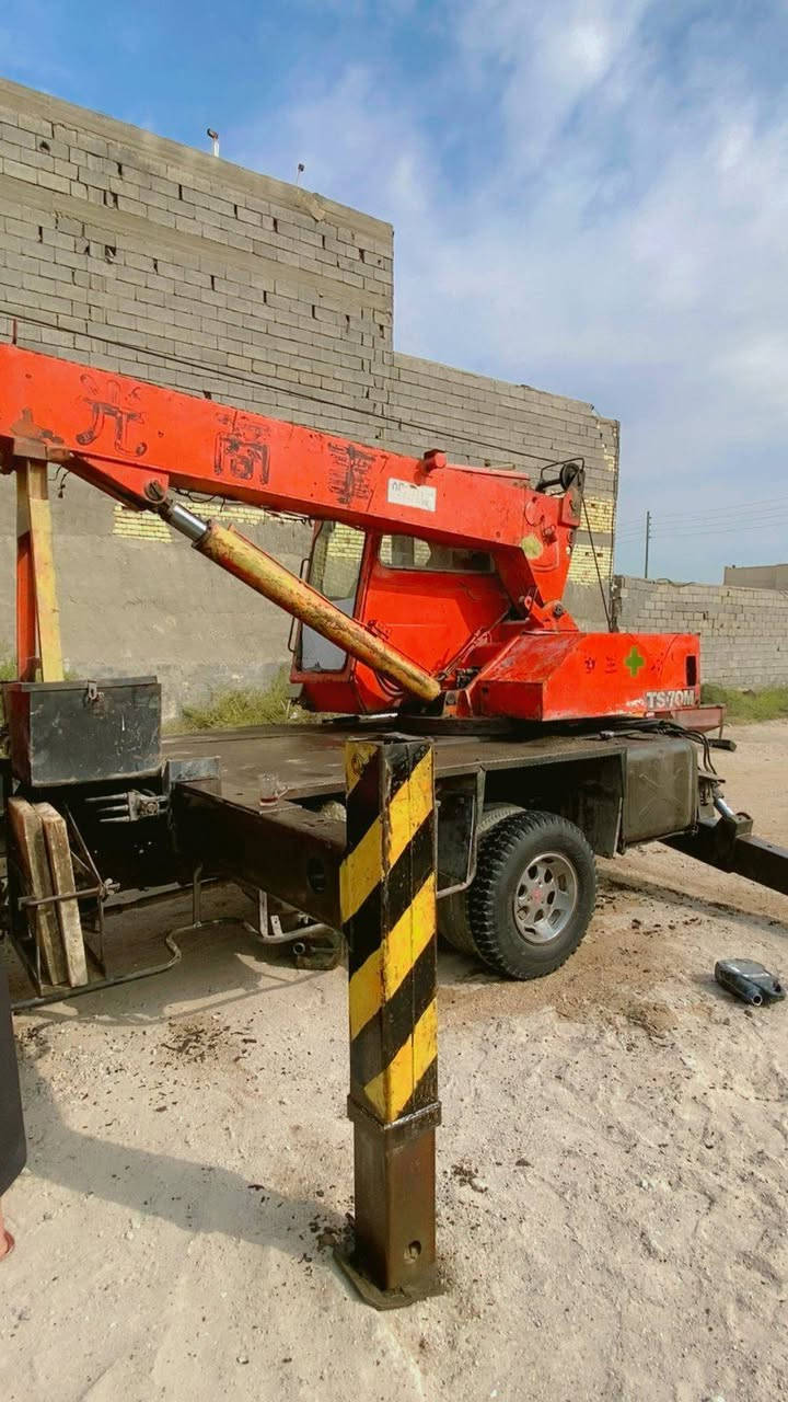 البيع كرين 7طن 3سلايت رقم بغداد انشايه في بصره  سعر 275بيه مجال الاستفسار أكثر اتصال ***********
