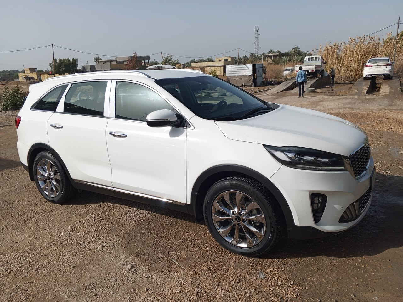 سلام عليكم
سورنتو. مديل 20 
محرك 6 V
فول مواصفات. عده البنرامه 
بصمه. 
بردات خلفيه 
حساس امامي وخلفي 
7 راكب 
تبريد 3 قطع 
ماشيه100الف كيلو متر 
كير ومكينه جدد بلا فتح 
جنطه ذكيه 
تخم تاير جديد بيها
رقم السياره بابل
سعر  280 وبيهه. مجال.  
مكان سياره بابل الشوملي
جديده سياره وبلعافيه ع ياخذهه 
الاستفسار ***********
