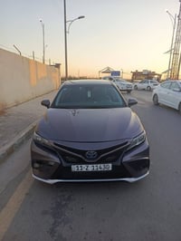 كامري 2024 وارد    الحادث جنطه +باب مبدل+ بنيد   حالة السياره كما موضح...