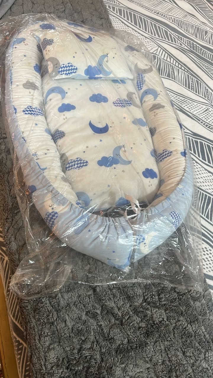 جنطه وحماله وجزان بعدهن جدد اخذتهن ب٤٥ اريدهن ب٣٠ 
دوشك ومخده ب١٥
حوض ٨قطع 20 كلشي بيهن متوفر 
جهاز مراقبه طفل 30 ماخذته ب٥٠بعده ممستخدم
مكان شارع حيفاء 
 مسند طفل لكرسي ب١٥


**إذا كنت صاحب هذا الإعلان وتريد حذفه لأي سبب، رجاءا أرسل رسالة إلى الدعم الفني**