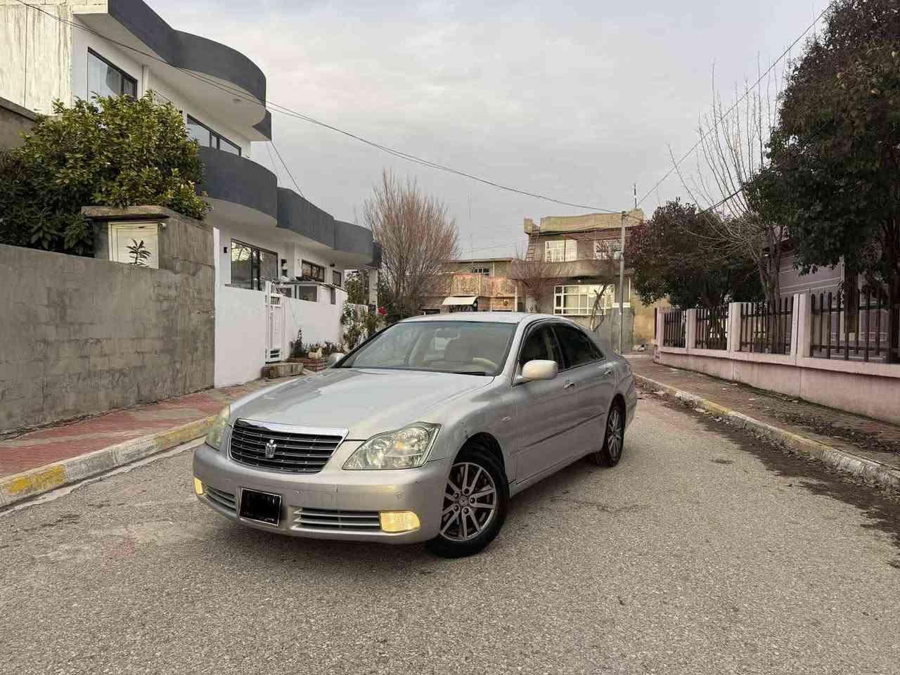شاهانە 2005  بڕاوە بەحری ناو زەرد ساج سور 182 گێڕ و مەکینە گەورە
سەقفی زۆر جوانە
سەیارەکە زۆر جوانە 
دوو دوگمە دوو کوشن کارەبا سوکان کارەبا
شاشە و کامێرە تەبرید مەرکەزی چوار تایە و ویلی لۆکی لەژێردایە  سەیارەکە ناو و دەری زۆر جوان و پاکە  
گێڕ و مەکینە  بەشەرت
نرخی 46 گەڵا و مەعامەلەیەکی کەم
***********
***********
هەڵەبجەی شەهید حلبجة, السليمانية
