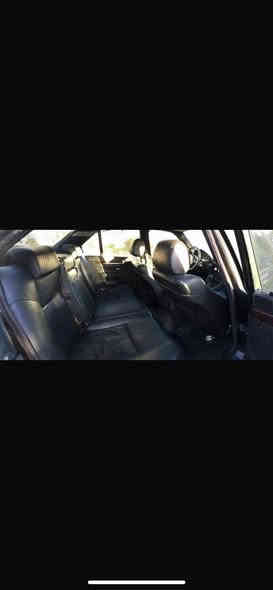 السلام عليكم 744 اصل موديل 98 السعر 95 رقم ***********
