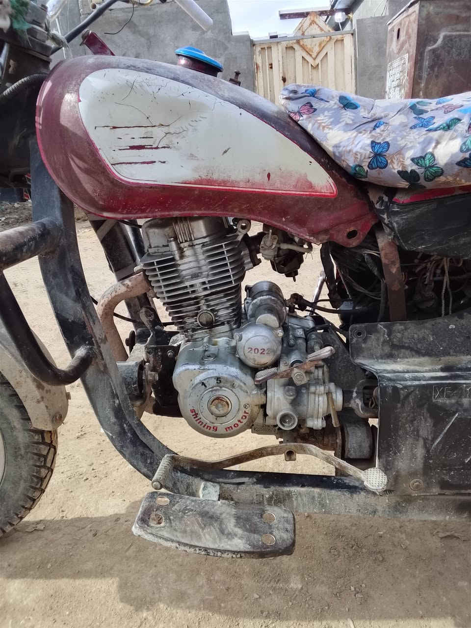 ستوته مديل 16 محرك 23 مكفواله ركبه وراق يم حسين كربلاء سواد قرب مدرست الاحسام سعر 1300 وبيها مجال ***********
