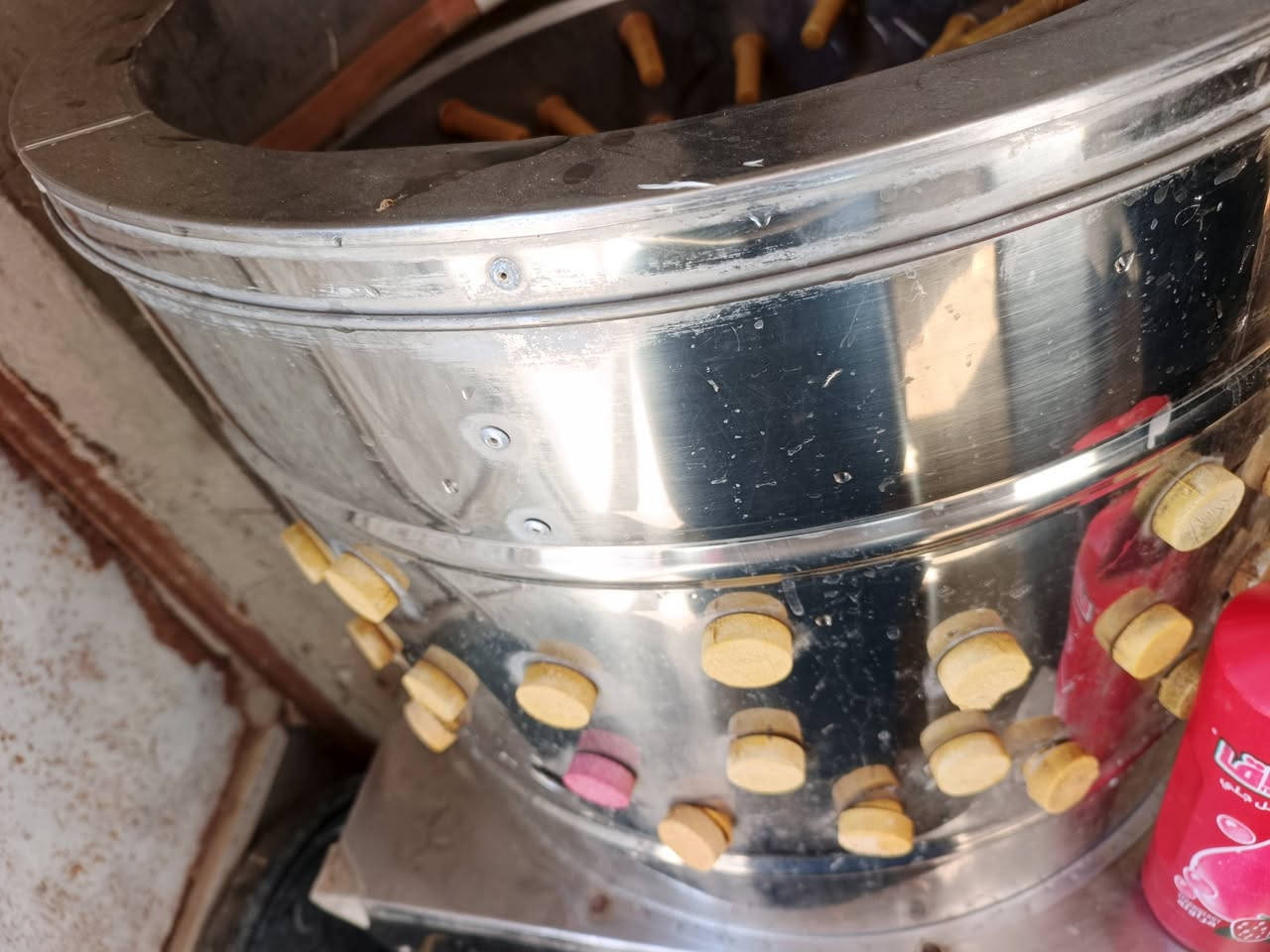 هلاسه
للبيع 
الحجم الكبير
نضافه مثل الي بصوره
***********
