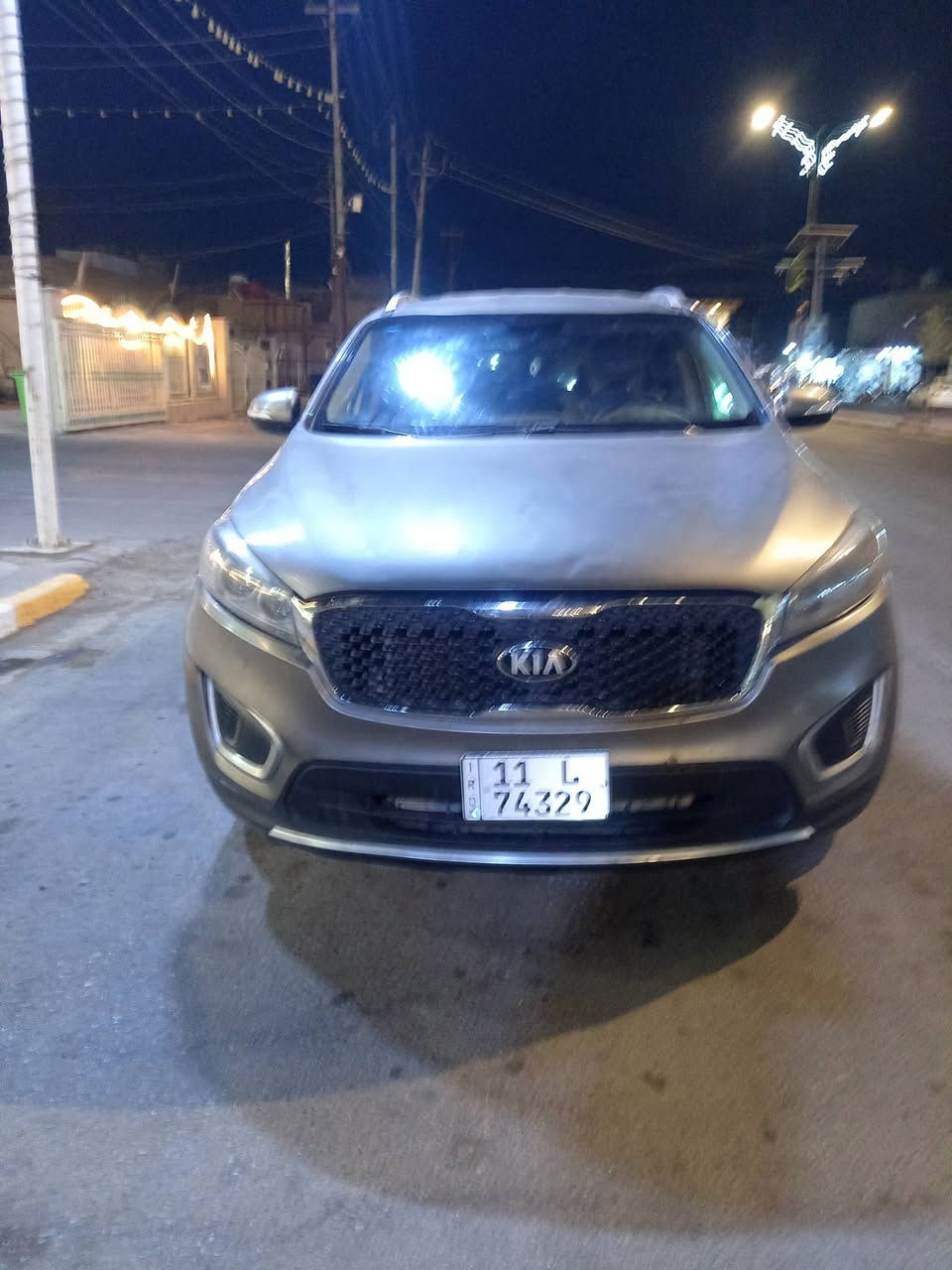 السلام عليكم سياره للبيع نوع كيا سورنتو موديل 2018 وارد امريكي ضررها بنيد وجاملغ واصله دواخل مع صبغ لباب العبري سياره جديده ماشيه 87 رقم بغداد انگليزي راعيه بلعماره مكان السيارة العماره ابو رمانه حجم المحرك 4 سلندر مكفول لا تبخير ولا فتح ولا تنقيص حداده تخم تاير كله جديد السعر 120 بيها مجال قليل الشراي يتصل *********** اااا ***********
