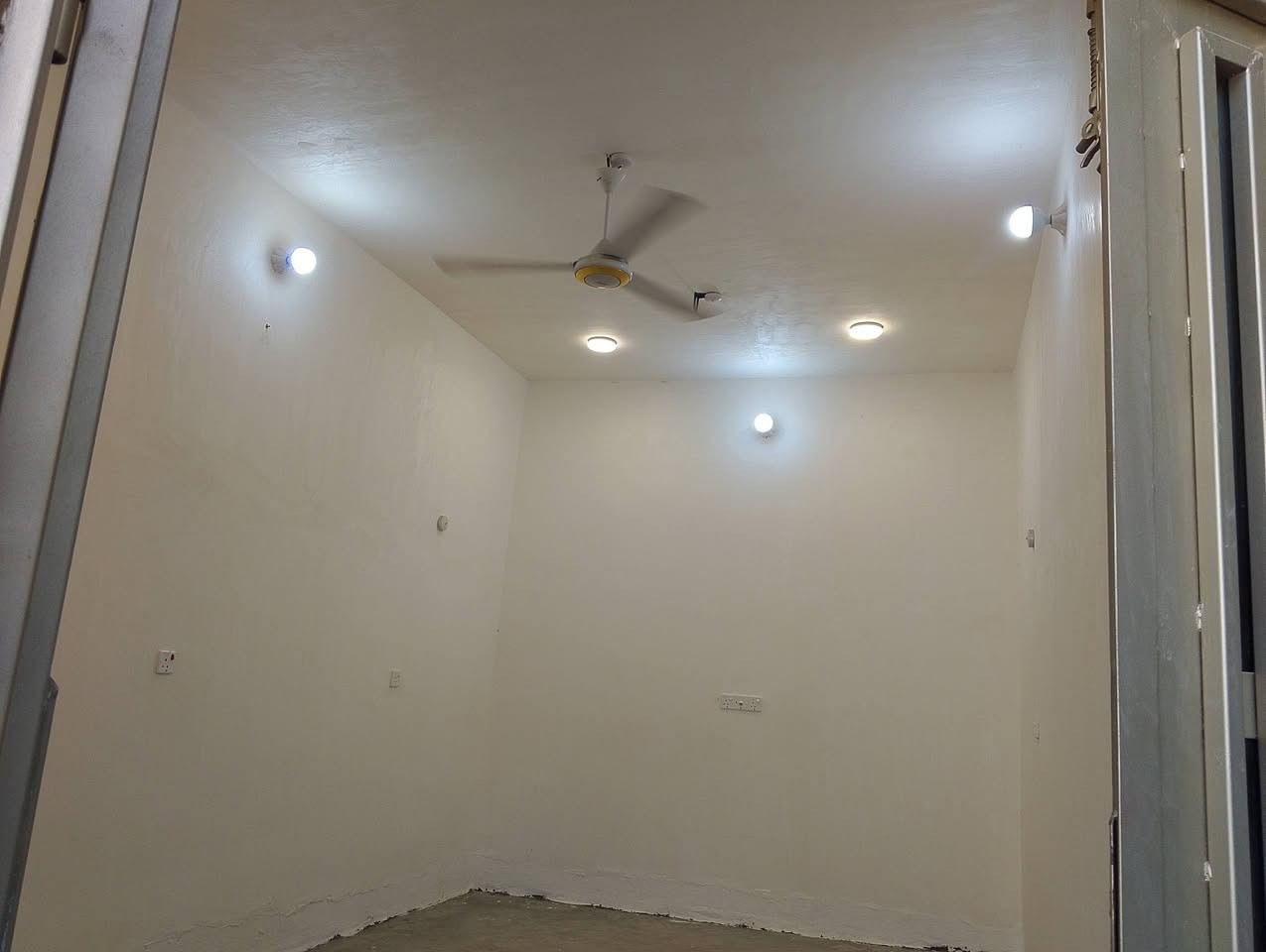 الدار الايجار في الخماس ***********
