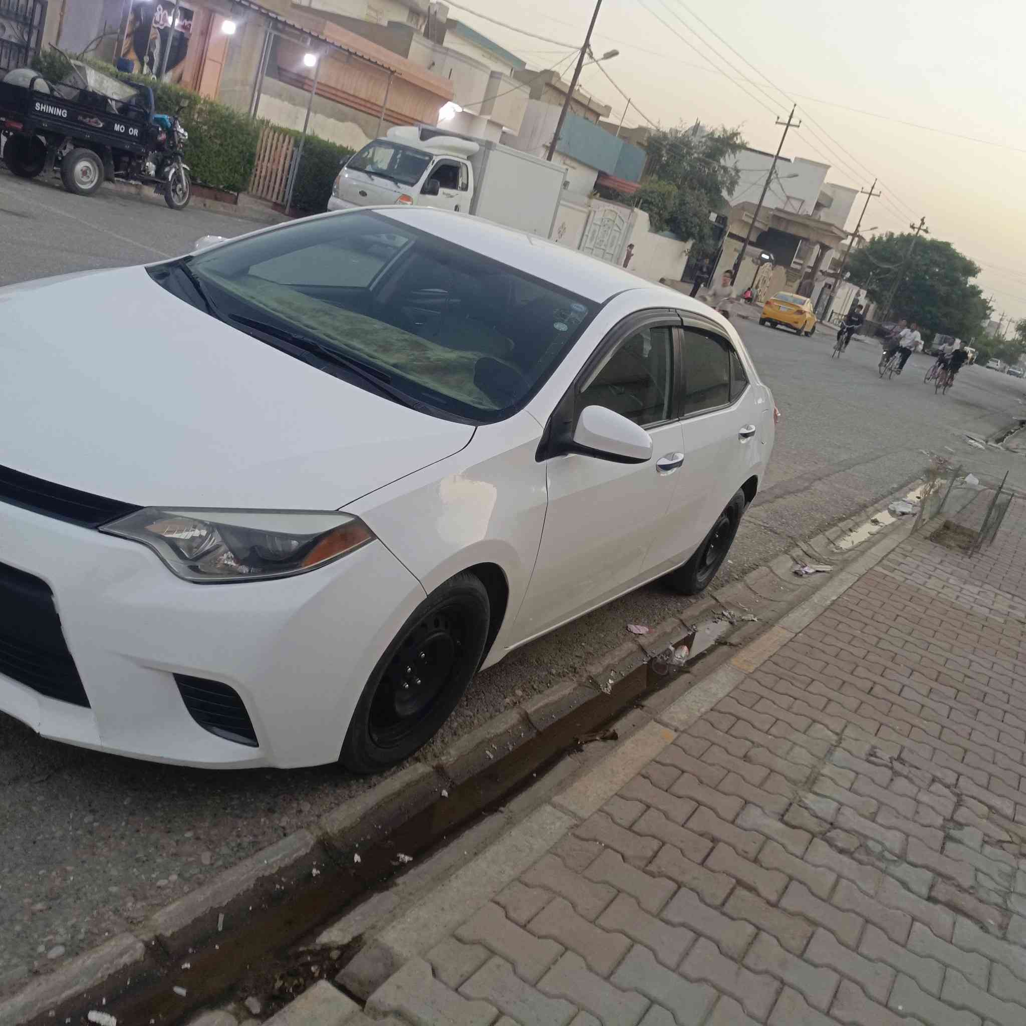 موديل 16ضرر قطعيتن سرقه وقطعه ضرر للبيع او مراوس ادحدث لو كامري سعره 130مكاني كركوك
***********
