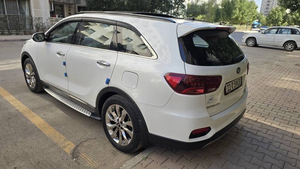 سلام عليكم 
للاستفسار اتصال *********** 
للبيع سورنتو 2019 شكل 2020 ماشيه 54 حقيقي وشرط الفحص من الصفر على ايد وحده  سياره كفاله عامه من الصبغ والبارد والفتح والتبديل والحالوب حتى الدعاميات مكفوله  
مواصفات فول بنراما بصمه هاند بريك دكمه اوتو هولد بردات خلفيه 
شاحن تلفون وايرليس شاشه كامره دواره حساسات خلفي امامي كراسي كهرباء جلد ومغلفات 
7 راكب تبريد 3 قطع 
محرك V6  3500  جديد لوك على الشركه مامفتوح بي برغي والكير ايضأ جديد 
طخم تايرات ياباني جديد 
رقم بغداد بأسمي تحويل ثاني يوم 
سنويه وهزه ولوحات جدد 
مكاني شارع الربيع 
السعر 252  مجال بسيط 
للتواصل على الرقم *********** بغداد, العراق
