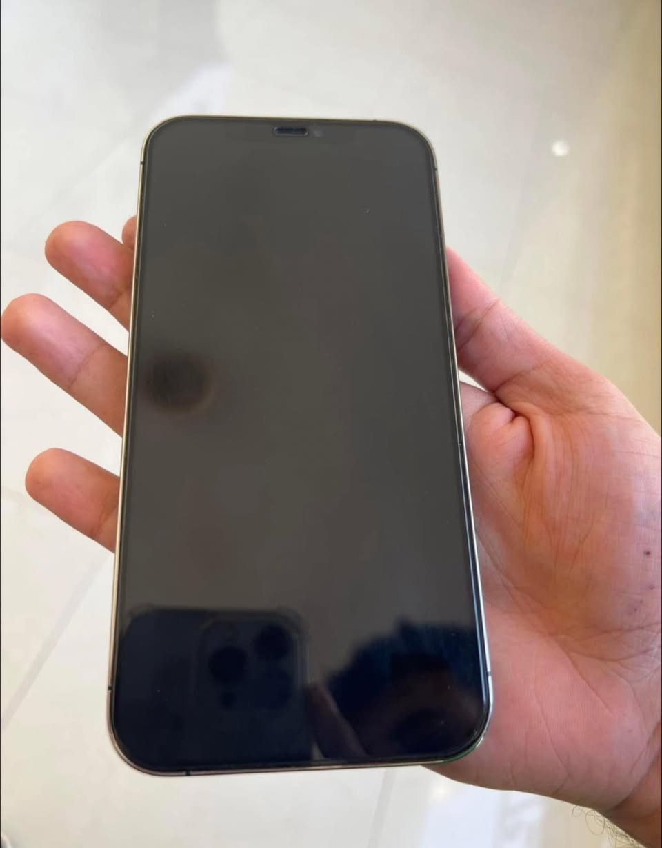 12بروا ماكس
بطاريه100
دبل سيمza
ذاكره256
مبدل شاشه وبطاريه وكامتره مو واضح
سعر250 

اتصال وتدلل ***********
