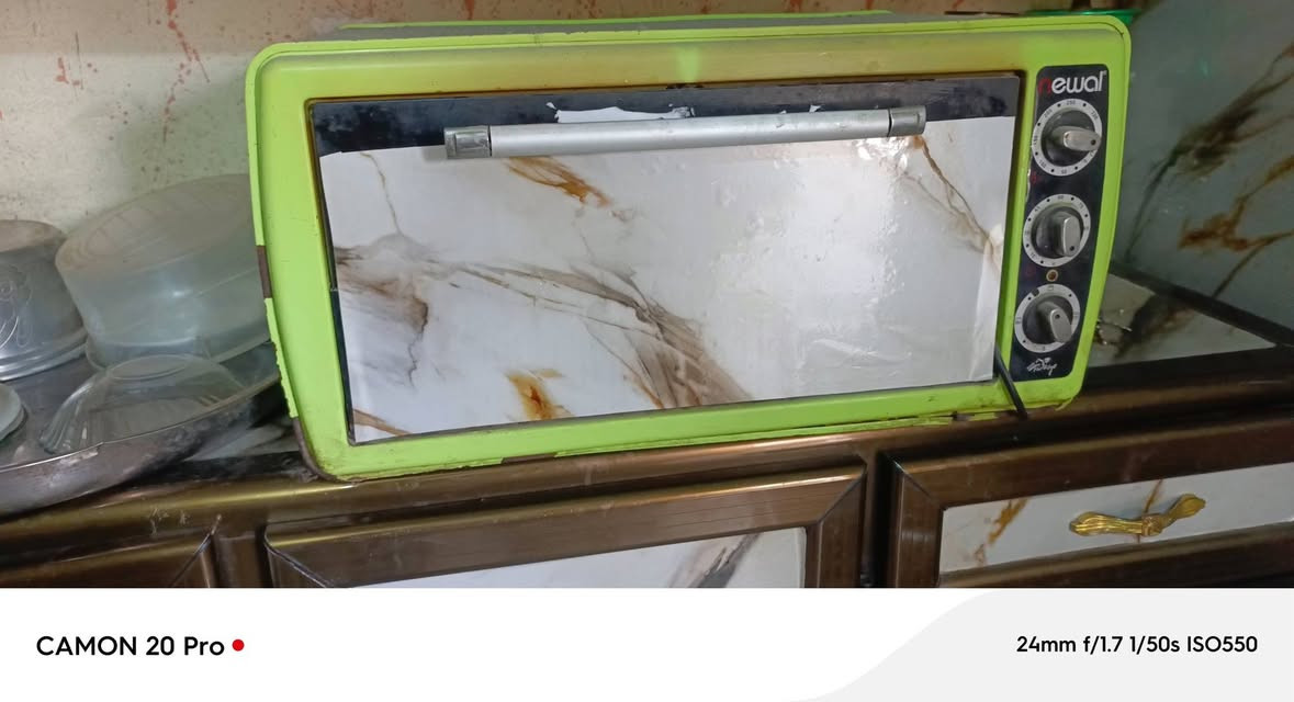 السلام عليكم سنك
اوفن شوي شغال علا فحص 
سماعه شحن جديده
ميزان ابو 10 كيلوات 
كلمن وسعره مكان مدينت الصدر 
***********
