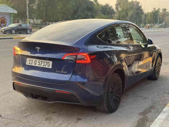 للبيع او المراوس 
السلام عليكم عندي تسلا مودل Y موديل 2023 دول ماتور لونك رينج اونلاين اخر تحديث حادثهة جاملغ خلفي بدون دواخل ماشية 41 الف عمر البطارية 96 ‎%‎ رقم بغداد باسمي تحويل ثاني يوم مواصفات التسلا المعروف كامرات جانبية كاميرا خلفية رادرات كشن جلد ويل كب 19 السيارة اي نقص مابيه 
السعر 218 ورقة وبي مجال 
مكان السيارة شقق الصالحية او شارع حيفا 
*********** مصطفى
