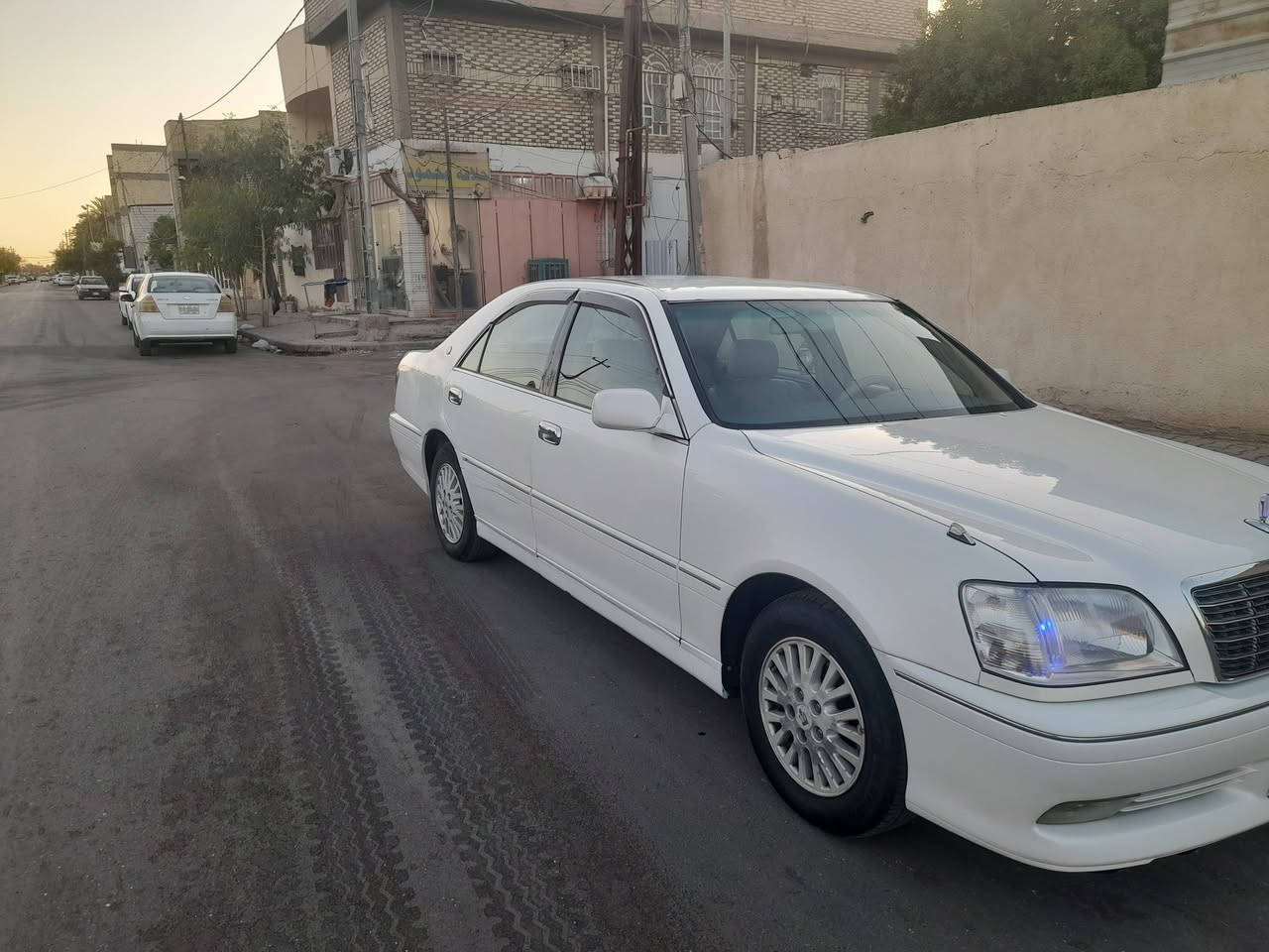 للبيع جاهزه مكانهالنجف  ***********٨ ادوات
