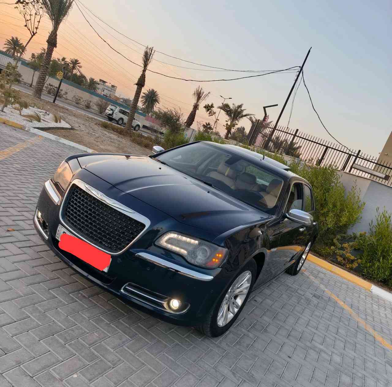 كرايسلرc300 اوباما خليجي موديل ٢٠١٢ لون نيلي فول مواصفات للاخير بلاتينيوم
مكينه ٣٦٠٠ و كير طياره ٨ نمر zf
داخل بيجي بلادي ويل مكسيكي 
يدات ومري نيكل بلادي
بصمة تشغيل وبيبات وصندوك
ترحيب و فتحة سقف بانوراما
رادار امامي ورادار جانبي
حساسات اماميه وخلفيه شاشه كبيره
كلاصات حار بارد
برده خلفيه
خزن كشن ميموري
 كشنات جلد وكهرباء وتبريد وتدفئه وتدفئة ستيرن 
ستيرن ودوسات تحكم كهرباء كذلك
بدون ايرياك بدون حادث مصبوغه حزام للجماليه رقم اربيل الجديد شرط التحويل عندي وكالة عامه بيهه
كير ومكينه وتبريد وتدفئه بحاله جيده
تكم وقماره شواصي كلها مكفوله
مكان السياره بغداد حي الحسين
السعر ١٥٢ وبيهه مجال ان شاءالله
للبيع او المراوس
*********** بغداد, العراق
