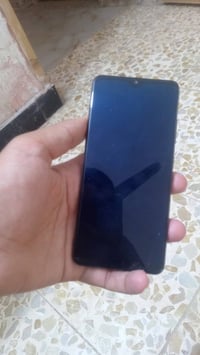 موبايل للبيع مكسوره الشاشه 07746924642