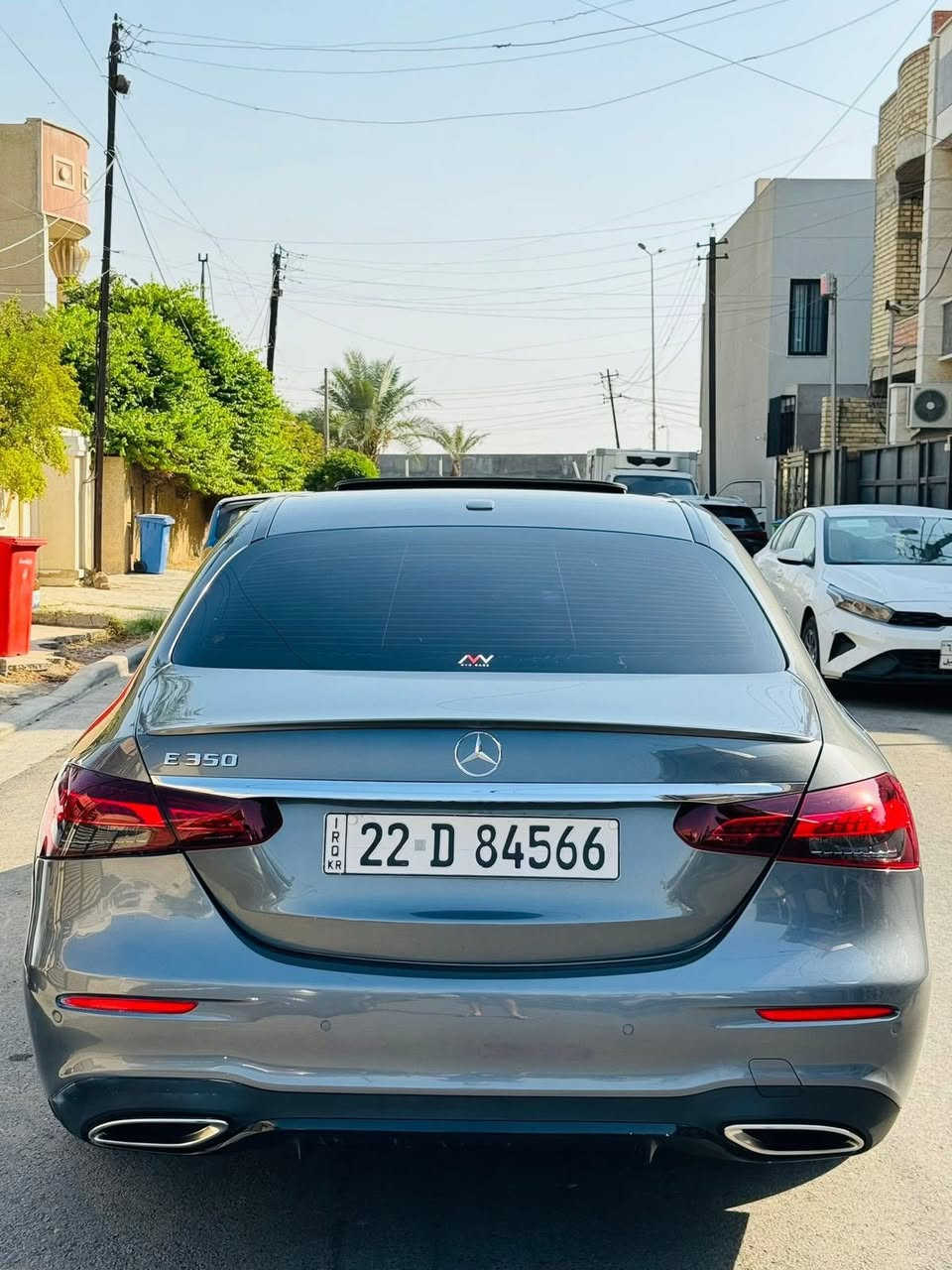 مارسيدس بنز MERcedes E350 2022
مغلفه حاليا افلام حماية Ppf-Maat يم مركز Nvn 
بيه كتاب تضليل السيارة ⚫️

وارد امريكي حادث جاملغ امامي وخلفي (كلش بسيط)
 بدون دواخل بدون ايرباك نهائيآ 💯☑️

المواصفات 1/1 فول الفول الاخير 

فتحه 
بصمه 
بصمه ابواب 
جنطه كهرباء 
بدي AMG اصل بلاد
سستم صوت برومستر 
داخل 64 لون 
رادار امامي 
نقاط عمياء 
شاحن وايرليس 
تحذير تصادم 
كشن تدفئه 
شاشه متصله 
5 كامرات 
انظمه قياده 
ماشيه 90 الف 

بيها هوايه مواصفات معروفه بالمرسيدس فول الفول 
كير محرك كهربائيات مكفولات وع فحص 

السعر 33 الف 330 ورقه وبيه مجال للشراي 
العنوان الصليخ 600 قرب جسر الصليخ 
للتواصل والواتساب ***********

رابط الواتساب المباشر لصاحب سياره👇🏻 💯☑️
⁨ ⁨ ⁨ ⁨ ⁨ ‏https://wa.me/964***********
