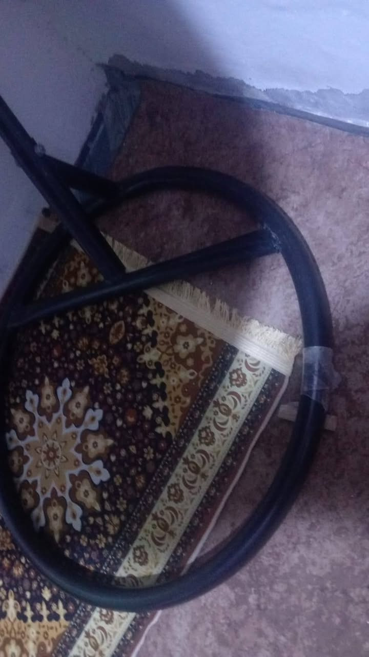 السلام عليكم
مرجوحه عش العصفور الحجم الكبير اتشيل نفرين جديده كلش تتحمل أوزان ثقيله وبواري قويه سعر ٢٠٠ اوبيه مجال متواجد على النت ***********
