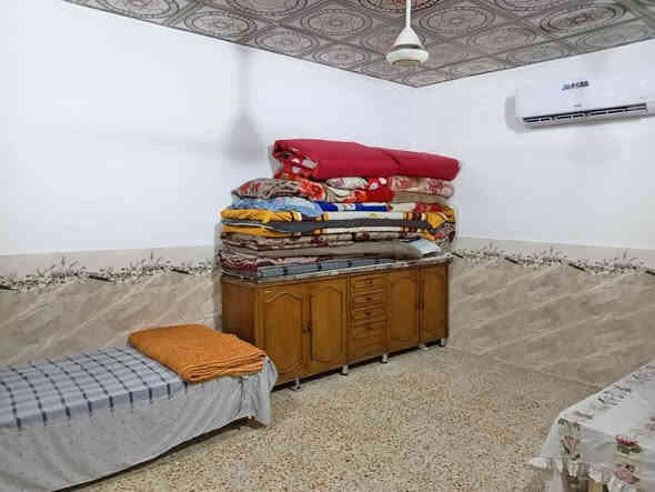 السلام عليكم 
دار 100 متر لرهان يحتوي على غرفه او صاله او مطبخ واستقبال البيت نضيف كلش او حلو
 سعر الرهان (14) قفل لمده 3 سنوات العنوان شارع المعمل خلف مدرسه الشهيد علي الرماحي 
***********
***********
