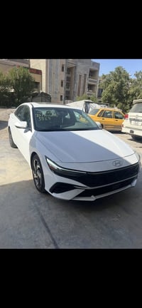 النترا موديل 2025  لون ابيض💚 🥇للبيع. فقط🥇 صور الحادث بل منشور  وارد ام...