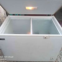 مجمدة • ١٦ قدم • نضيفه