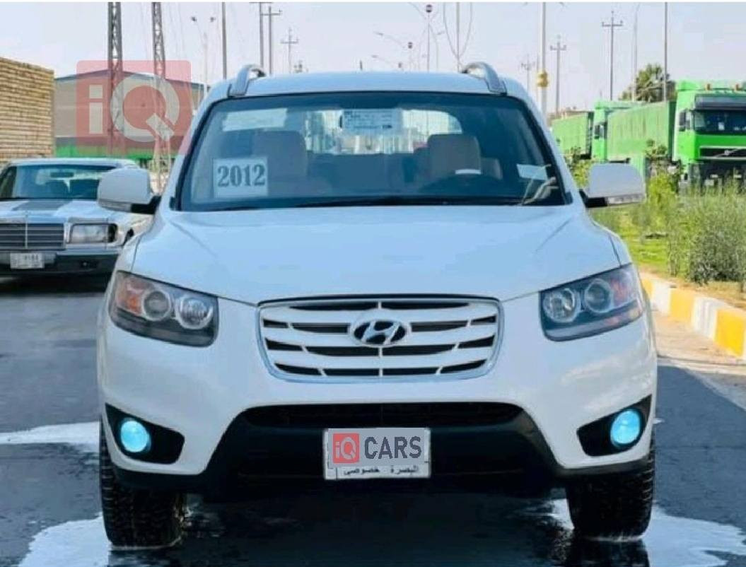 سنتافي خليجيه رقم بصره شاشه وكامره تخم تاير جديد ٢٠١٢مكينه سته  ٧ راكب ٣ قطع تبريد مواصفات شركة العامه بيها مكانات صبغ مكاني سماوه  ١٤٣وبيها مجال وتساب ‎0788 094 4239
