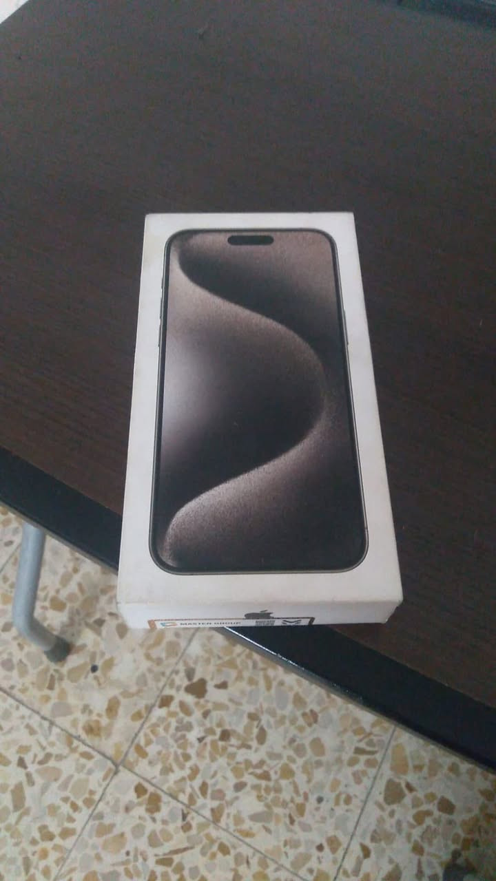 سلام عليكم 
16 pro max 256 
ماستر شرق اوسط 
بطارية 100% 
مشحون 204 
ضمان لشهر 9/2026
جهاز لوك بعدة جديد
للبيع 
***********
