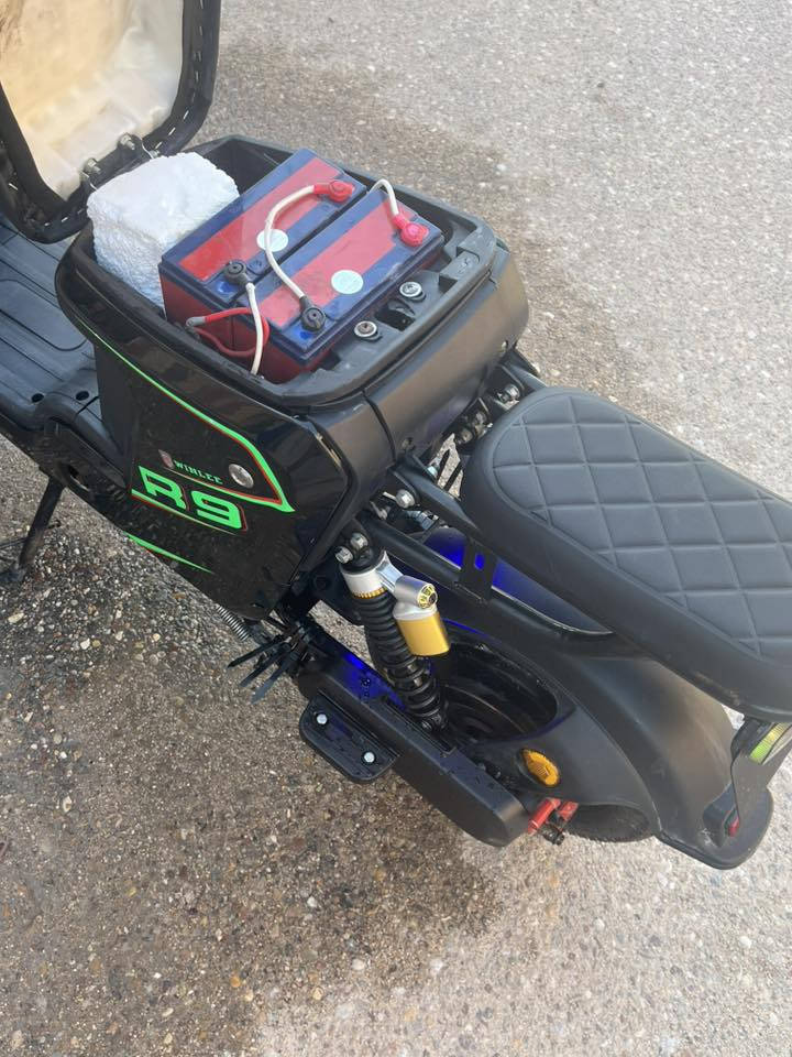 ***********
دراجه شحن R9موديل 2026 بطاريات 32   
السعر  400 قراضه كامله🖤 البصرة مشراك القديم 🖤
