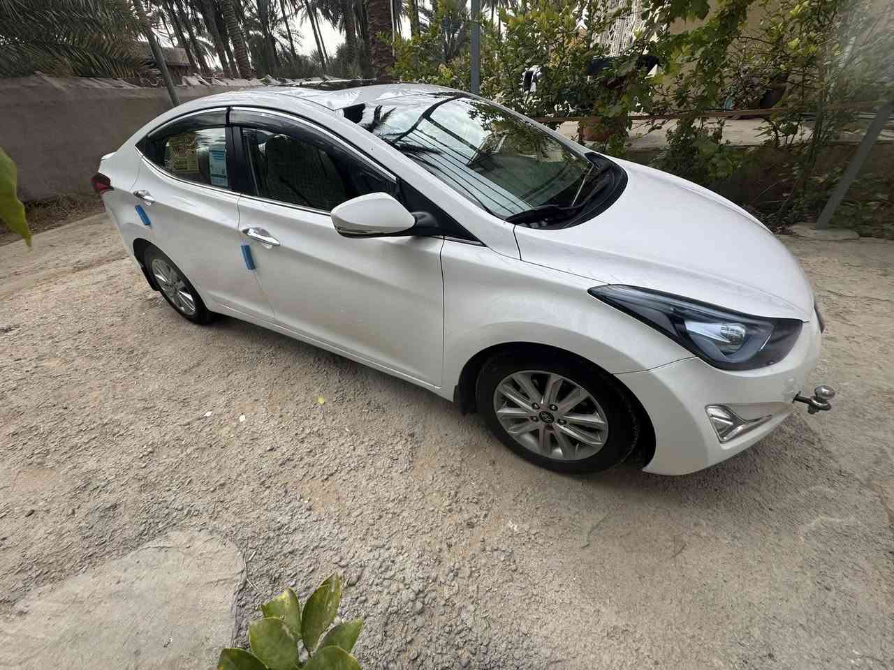 السلام عليكم اخوان النترا موديل ١٥خليجي  فول موصفات فتحه تحكمات شاشه كأمره حساسات اشاير بل مري مري شفط لدامامي بعد بيها موصفات محرك كير حداديه تخم تاير تبريد كله جديد وجاهزه ع آخر حبابه الف ماتصرف عليها رقم بغداد سنويه لل٢٨تحويل مباشر اخوان ملاحضه لحد يكلي شبيها سونار مرفق مع صور شوفه وخابر وبيك خير ودلل وخاص غير موجود فقط اتصال السعر ١٢٥وبيها مجال لاستفسار اتصل ***********المكان كربلاء الحسينية
