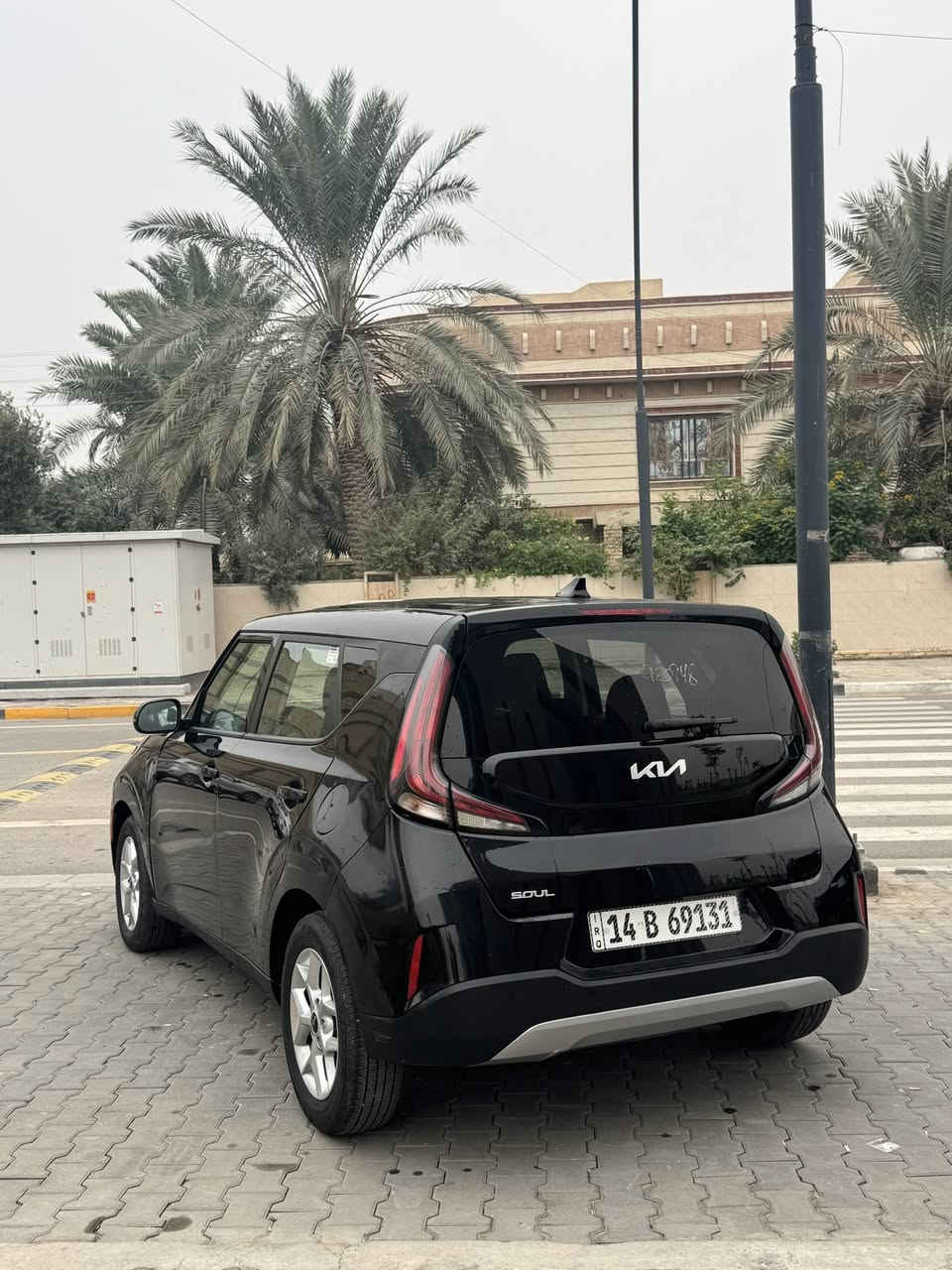 السلام عليكم كيا صول مديل2024  رقم بصره باسمي السعر 148  مستعجل ع بيعتها وراد امريكي ضررها جاملغ امامي وباب اصلي والجاملغ الخلفي بيه بارد فقط السياره جديده ماشيه ١٢ الف اخت الزيرو مكاني البصره حي المهندسين 
للاستفسار ***********
