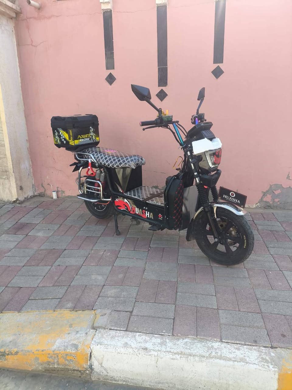 موطور شحن هيوشة للبيع
موديل 2025بطاريات جدد يقرن 11موديل 2026
دراجه نضيفه ومرتبه وبالواقع أحله من الصوره 
تايرات جدد حجم 12دراجه مرتبه شحن يكفيك مسافه طويله شرط الفحص السعر 550وبيها مجال للطيبين 
المكان الرمادي التأميم 
للاستفسار:***********
