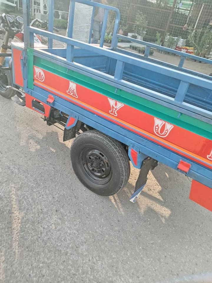 ستوته للبيع موديل15 سعر خاص العنوان واسط قضاء الحي اوراق صوالي ***********
مصبوغه جماليه بدون خياسات كهربائيات كلها شغاله ستوته مناقصه ابيي شي
