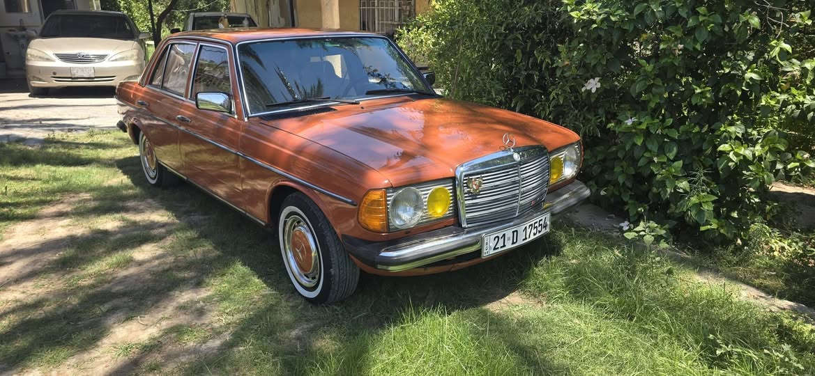 للبيع مرسيدس أبو جحيل موديل 1981 
سيارة جاهزة 
 محرك وكير بطة السيارة  فتحة جام كهربائي تبريد شغال  رقم سليمانية باسمي والتحويل مباشر، الهزة جديدة والسيارة مكفولة من النواقص وجاهزة للاستخدام، مكان تواجد السيارة في بغداد منطقة المعامل/السعادة، السعر المطلوب 75 ورقة
 والاستفسار 
الرقم ***********
