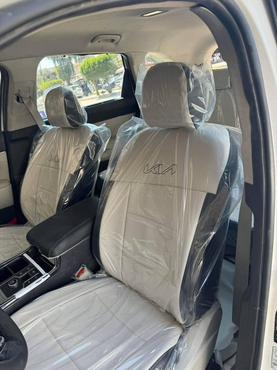 دوشمة علي العراقي لتغليف كافة أنواع السيارات جلد ياباني العنوان الكاظمية شارع النواب إسم المحل علي العراقي للاستفسار 
*********** واتساب أو اتصال فقط
