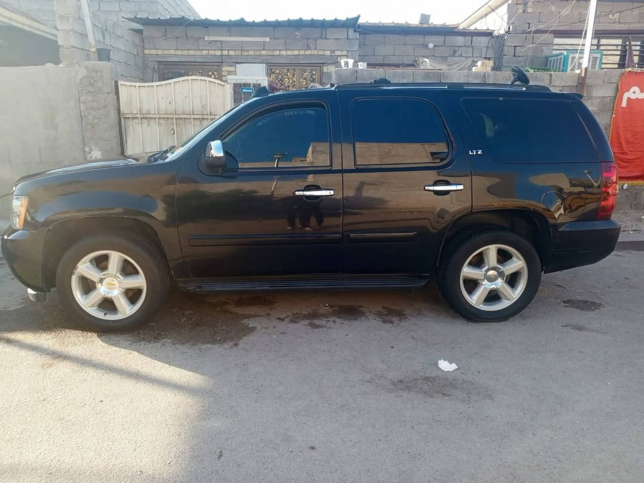 السلام عليكم تاهو 2008LtZادوات
مكينه وكير خير من الله +تبريد تدفئة شغاله 
الكشنات منفصله +فتحه قماره+ مكفوله من القص  
السعر 90وبيه مجال حك الجية 
العنوان بغداد 
للاستفسار خاص  بيع فقط غير قابل للمراوس ***********
