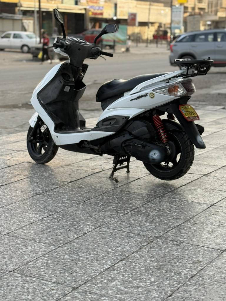 سكنس فحل كابريتر الدراجه حلوه و مابيه نقص مكينه ناعمه كلش شلعه معدال كهربائيات كله شغله وراق كامله نكره سلف وهندر وصافيه الدرجه لا خربطه ولاشي ثاني مابيه نقص السعر 775وبلعافيه ع يأخذها
***********
