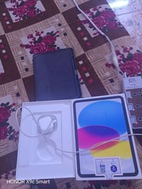 عندي ايباد مثل ما توضيح بالصوره ذاكره 64 بطاريه 86 نظيف استخدام شخصي و...